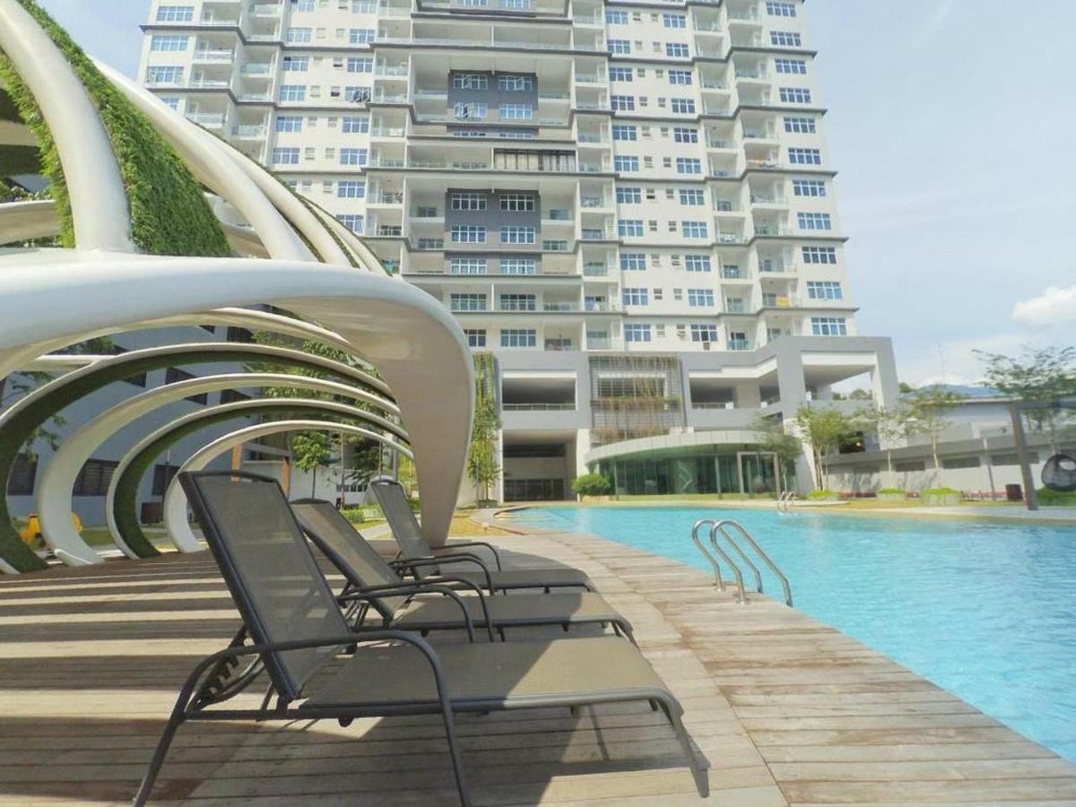 Puchong Skypod Residence, 1-5 Pax Cozy Unit, Walking Distance To Ioi Mall, 10Min Drive To Sunway Exterior photo
